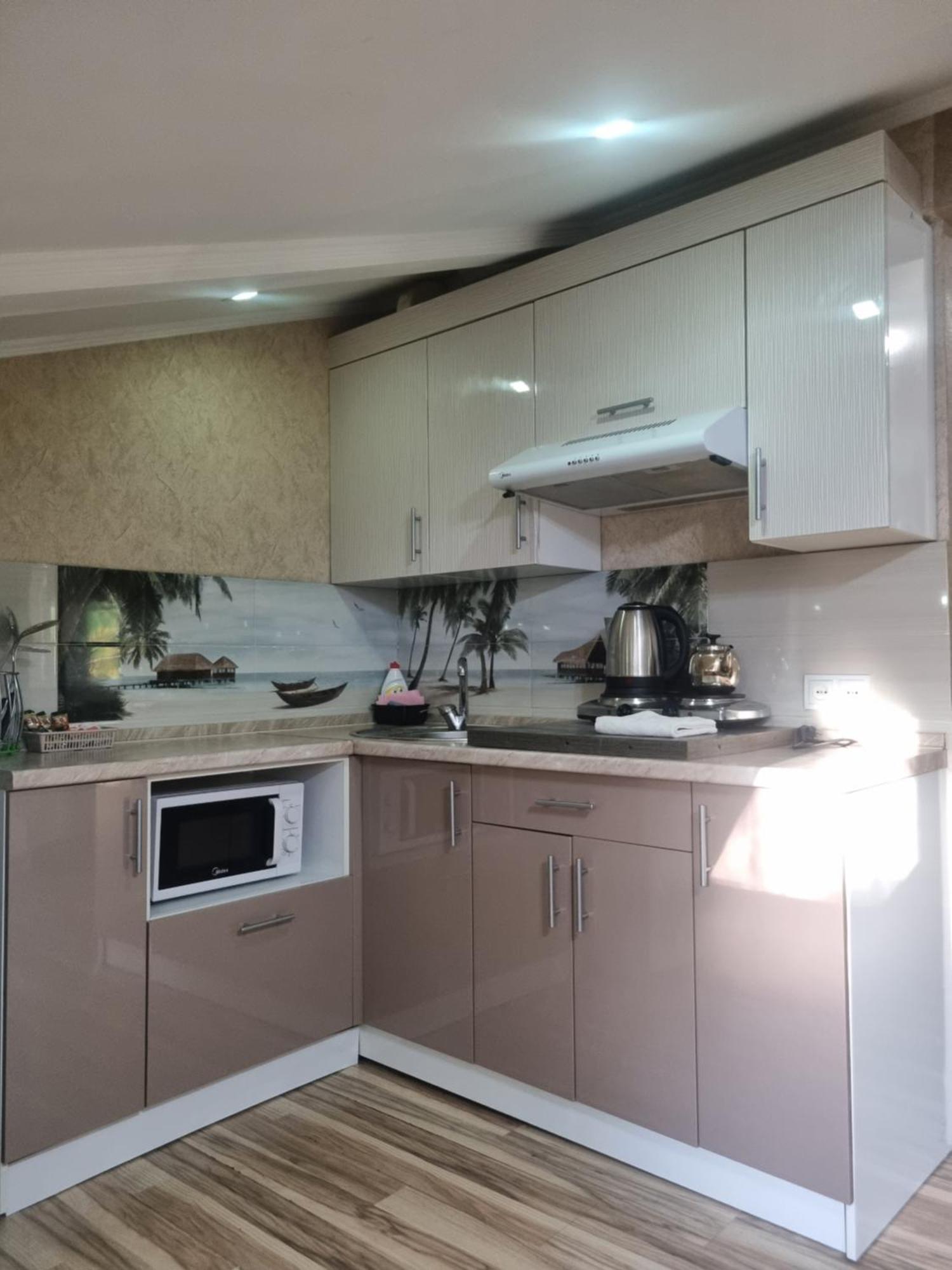 Apartments on Mustafa Ozturk Almaty Exterior foto